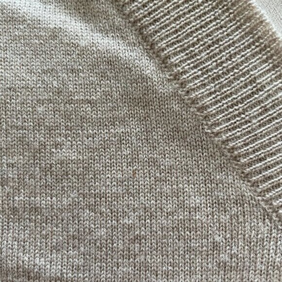 Love Moschino 100% Wool Lightweight Sweater With Built In Blouse Size 4 - Picture 3 of 9